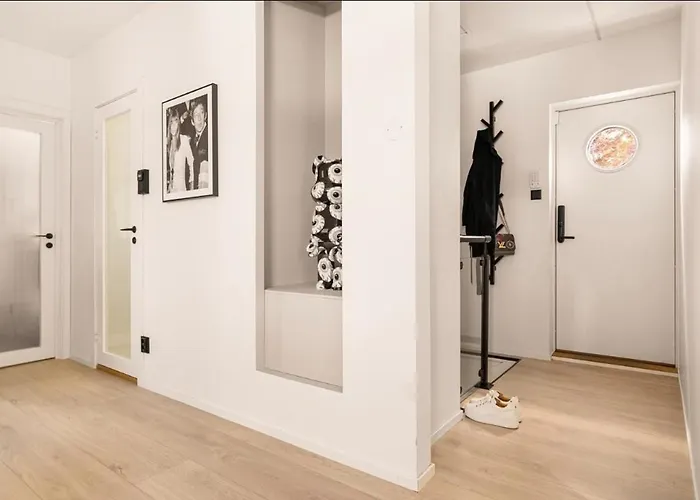 Σπίτι διακοπών Lille Luxury Moderne Med Stor Uteplass, Utekjokken Og Pergola *