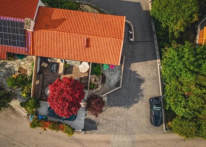 Lille Luxury Moderne Med Stor Uteplass, Utekjokken Og Pergola * Μπέργκεν